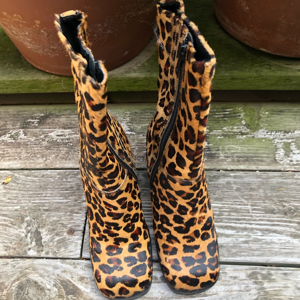 Steve Madden Square toe leopard booties.